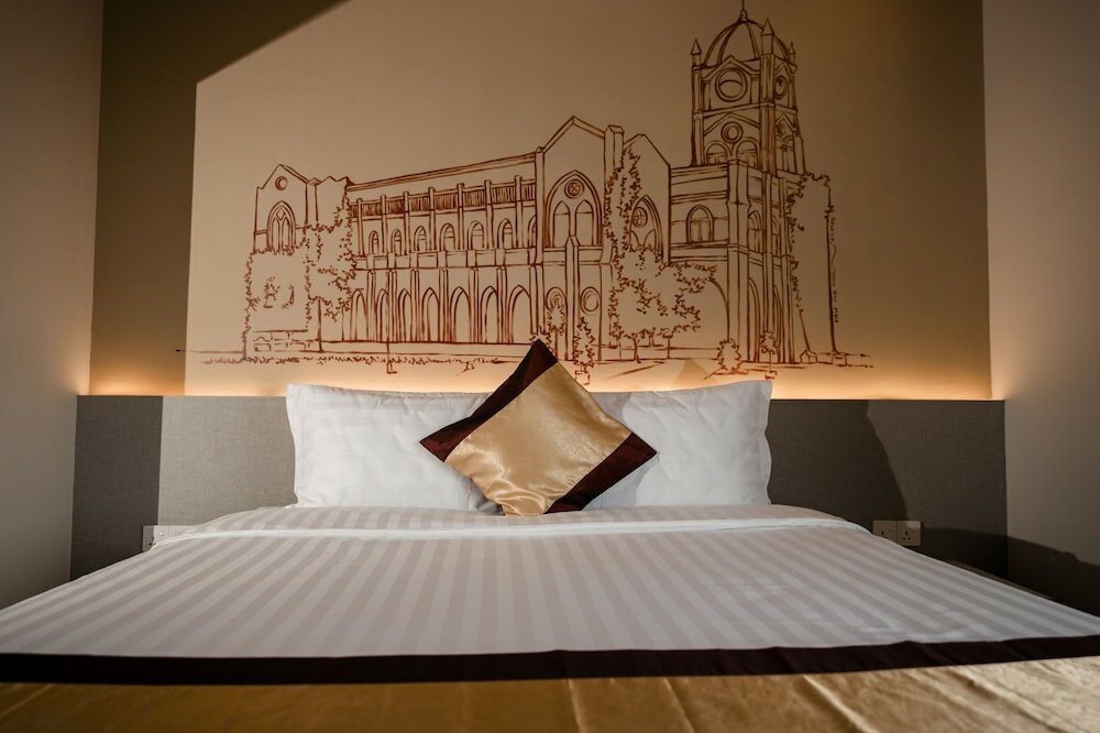 Фото The Rangoon Hotel