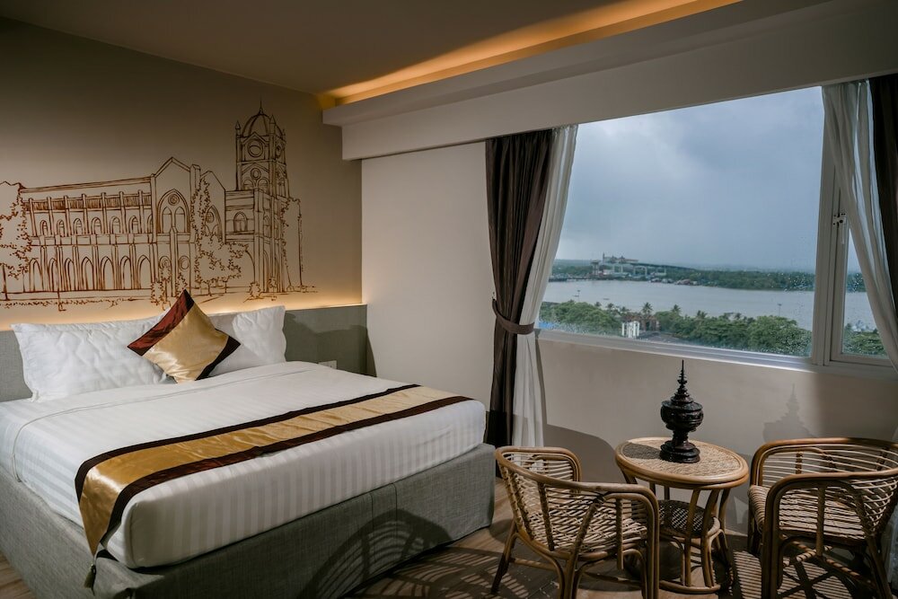 Фото отеля 2