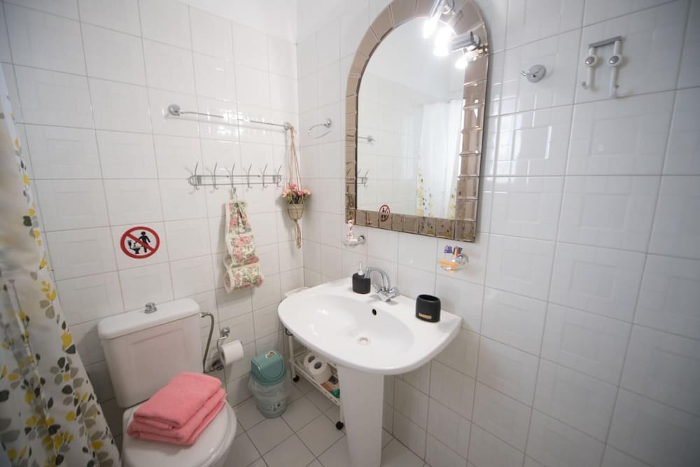 Фото Cozy Flat Main Square 10min To The Sea