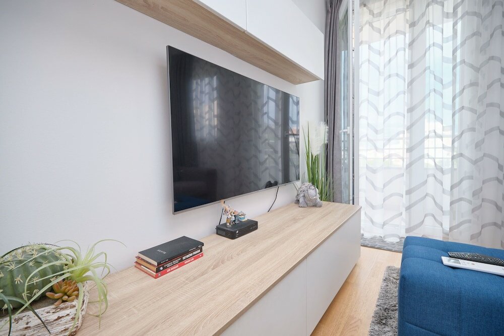Фото Modern City Apartment