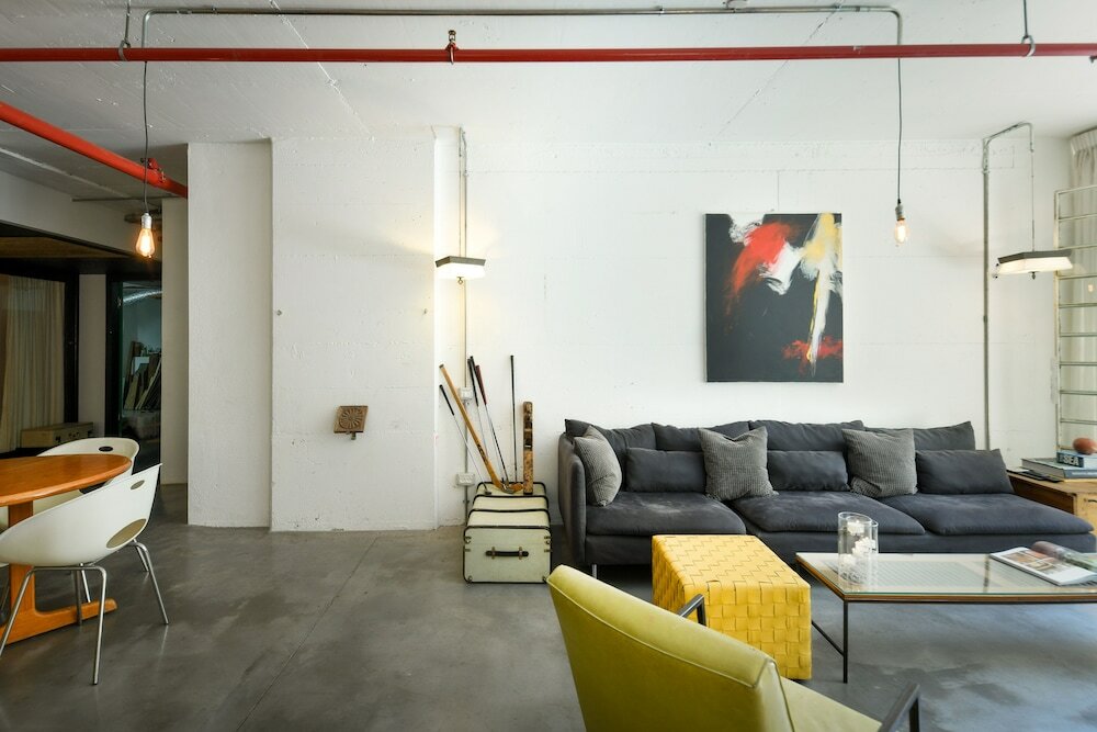 Фото Unique and Spacious 2br Apt with Terrace