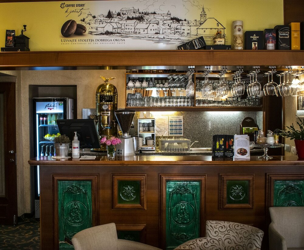 Фото Hotel Mitra