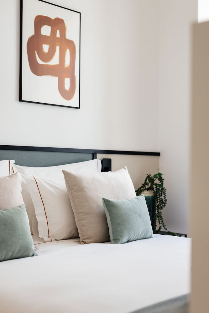 Фото The House on the Pink Street in Lisbon