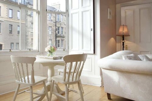 Гостиница Spacious 4bd Terraced Flat - Edinburgh Old Town в Эдинбурге