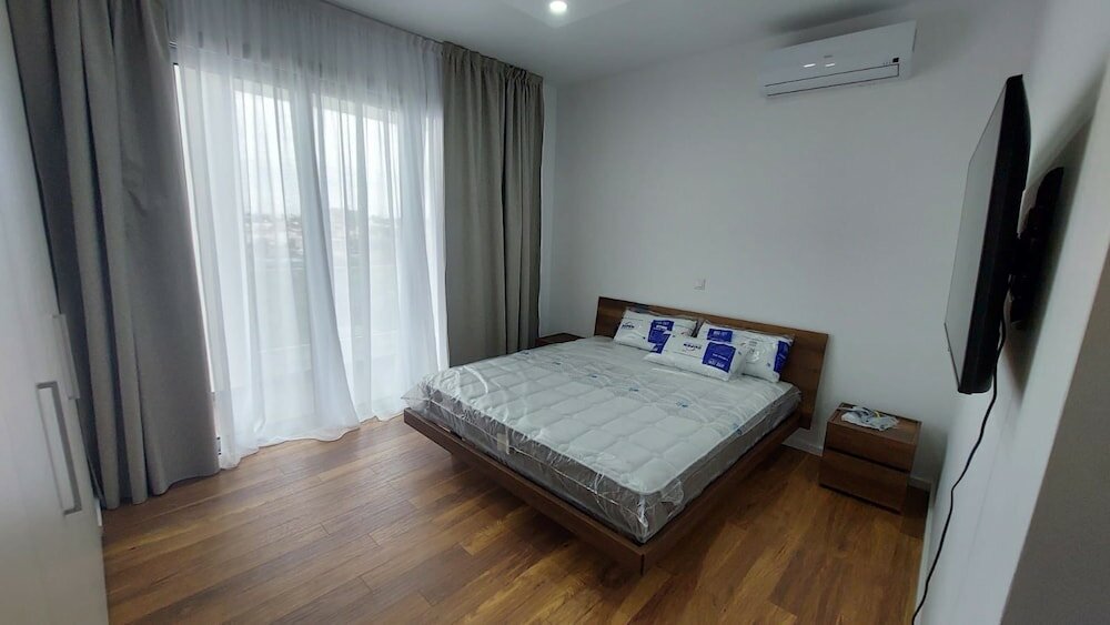 Фото YAMAS Urban Living Platinum 77 Pool Penthouse Sun