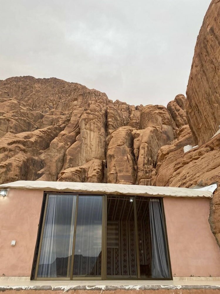 Фото Wild Oryx Camp Bubbles