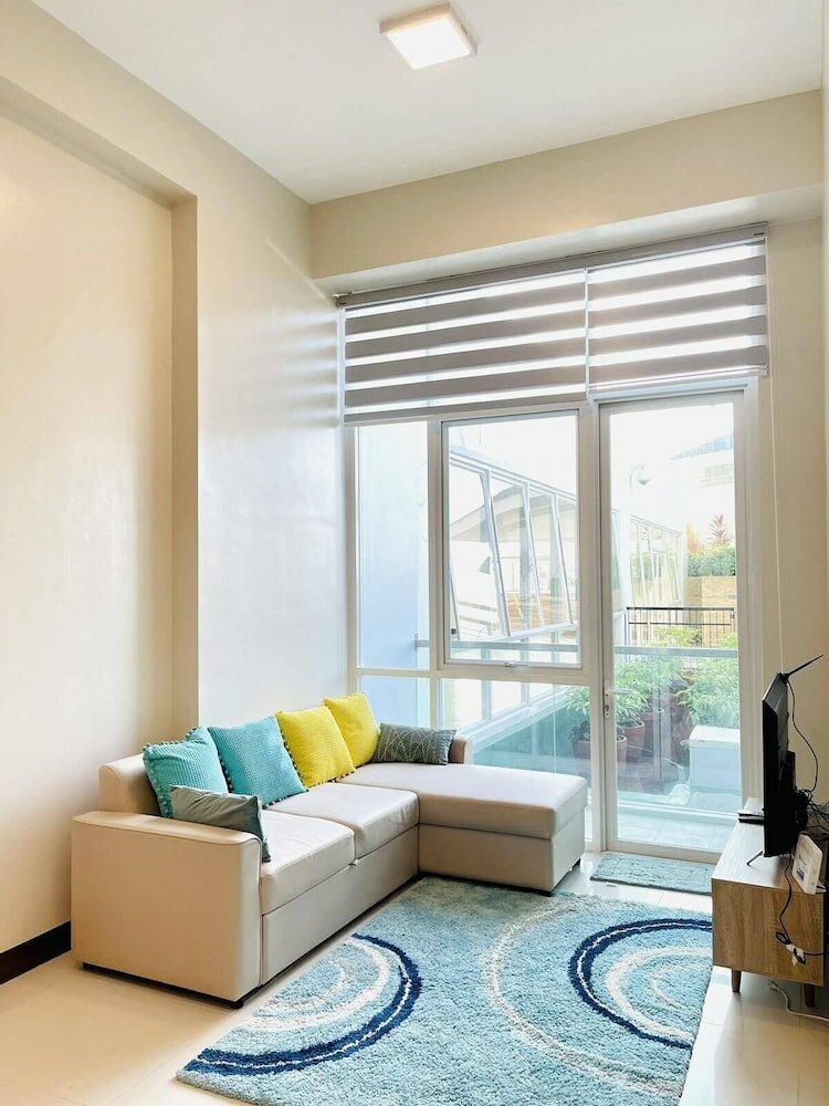 Фото Mactan Beach front Suites