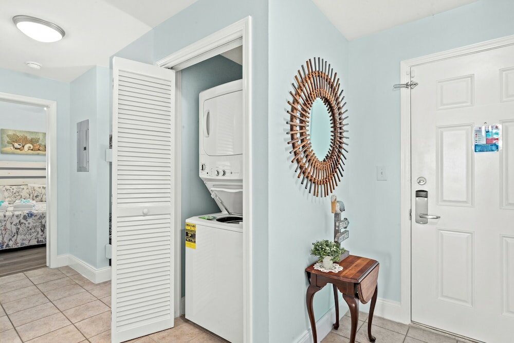 Фото Laketown Wharf 624 - Catch The Breeze