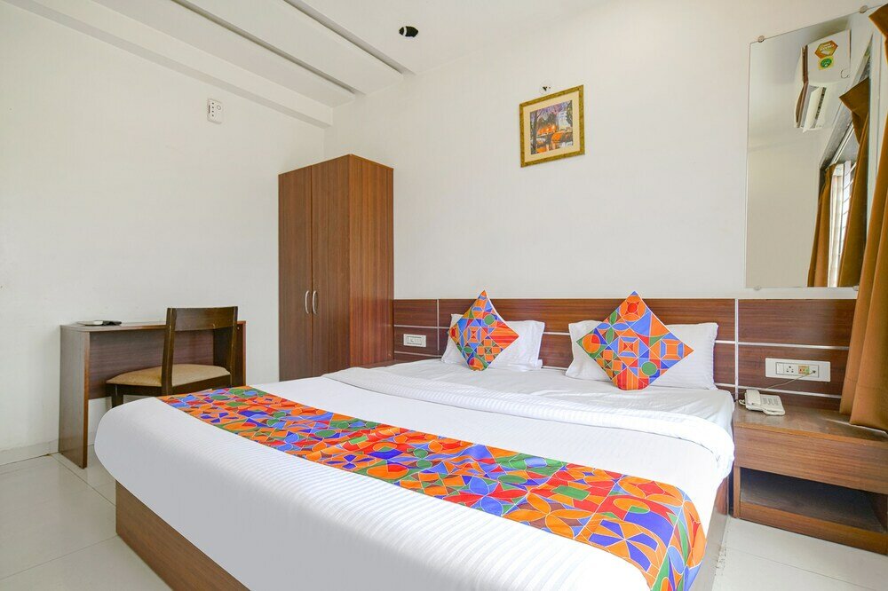 Фото Fabhotel Regal Regency