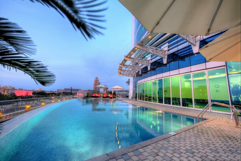 Гостиница Tamani Marina Hotel & Hotel Apartment в Дубае