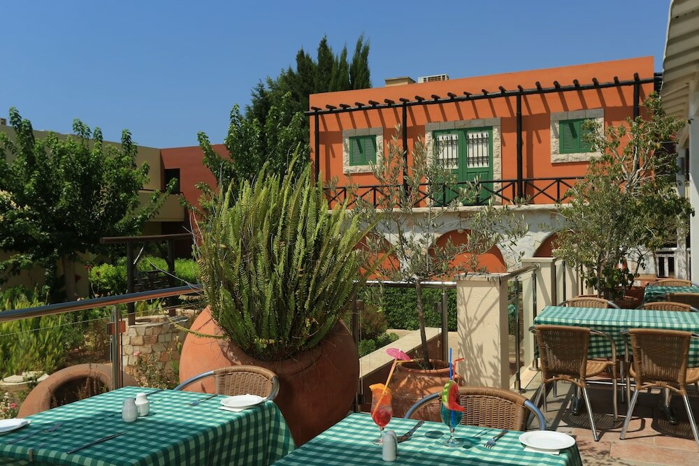 Фото Panas Holiday Village