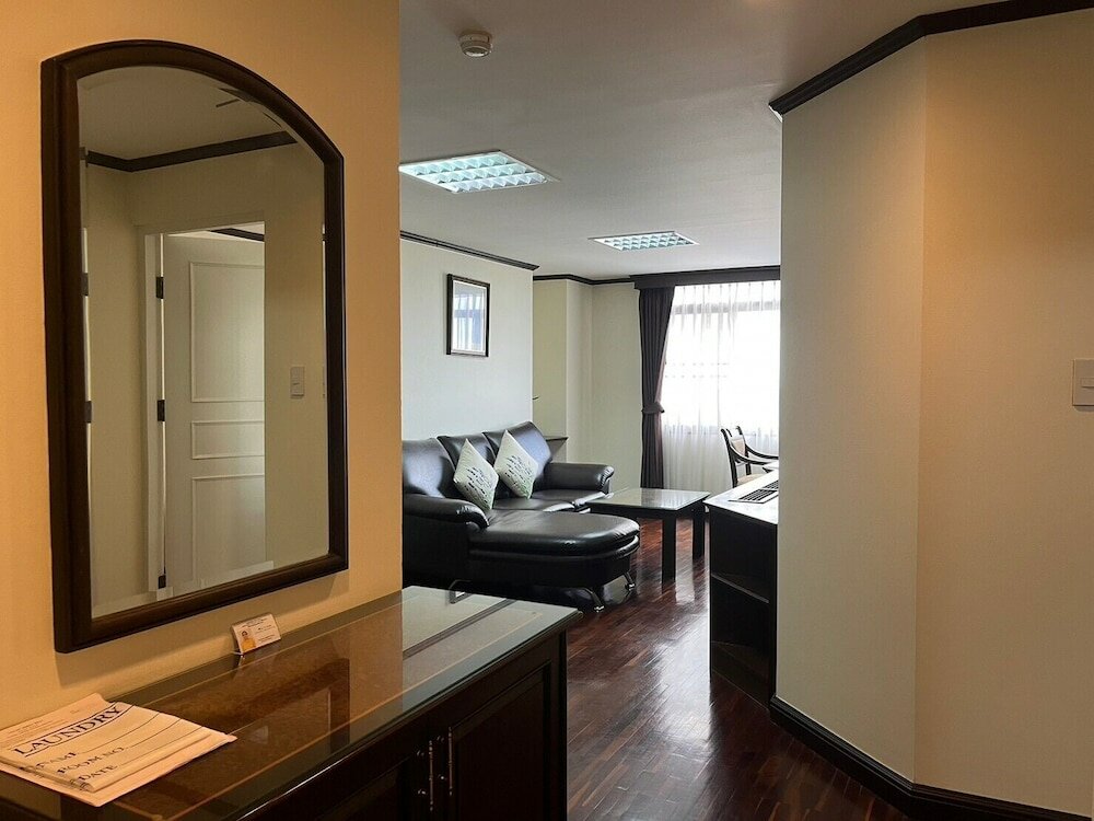 Фото Yellow Ribbon Hills Boutique Suites