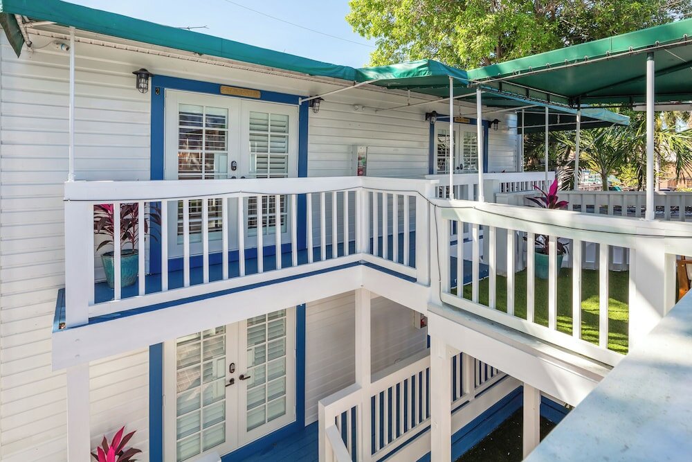 Фото Custom House Inn