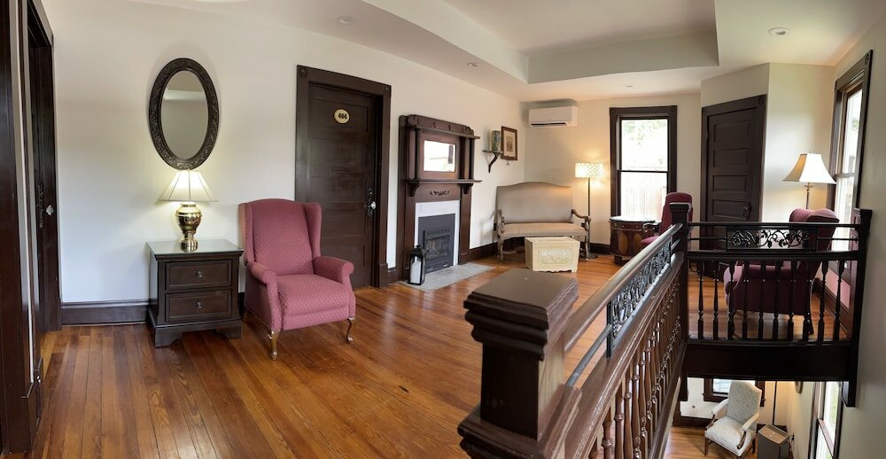 Фото Damascus Old Mill Inn