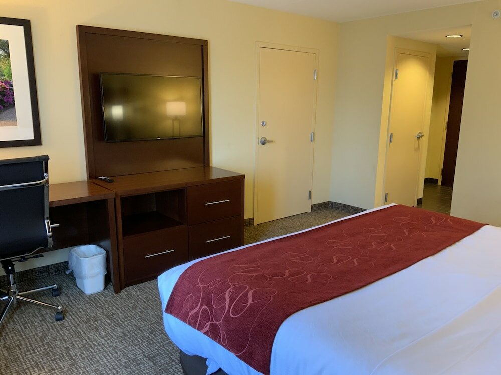 Фото Comfort Suites Fredericksburg North