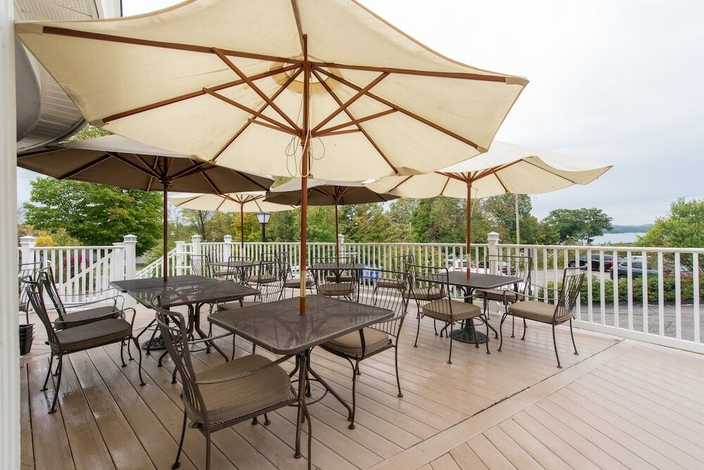 Фото The Wolfeboro Inn