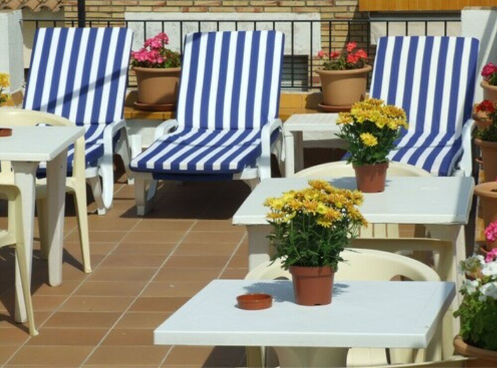 Фото Hotel Montserrat