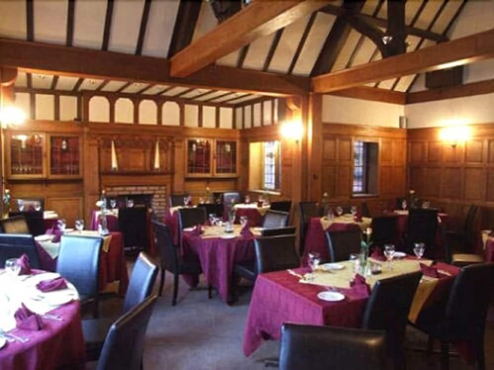 Фото Amblehurst Hotel