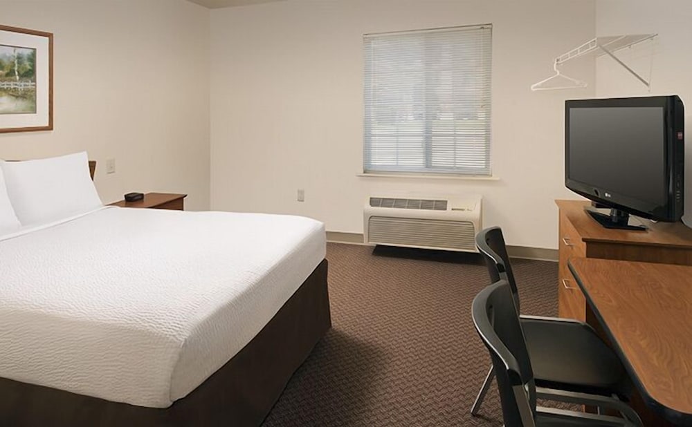 Фото WoodSpring Suites Kansas City Mission