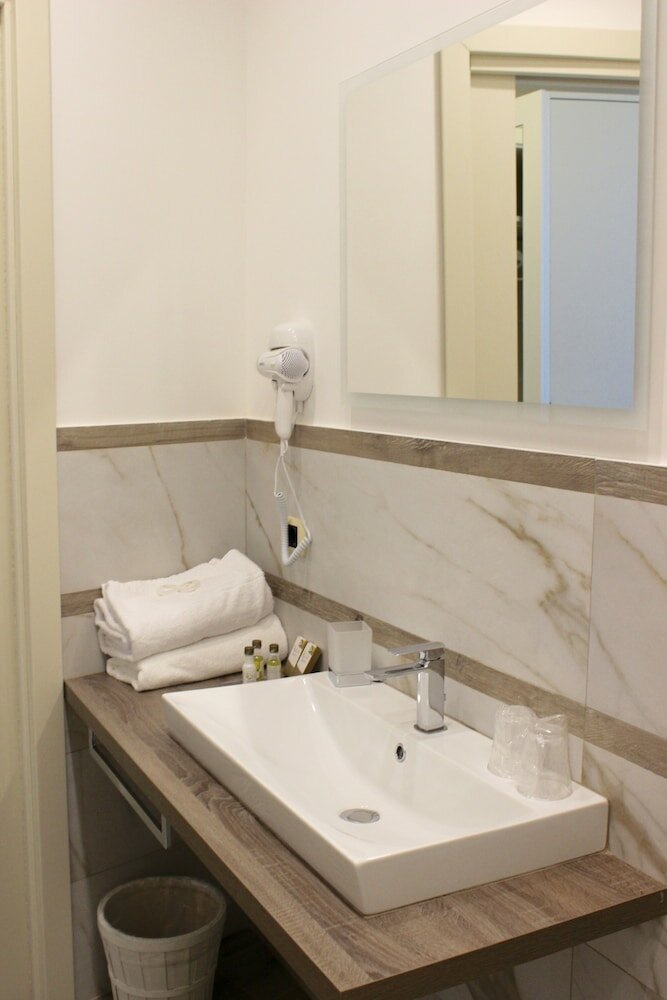 Фото Astoria Vico Hotel