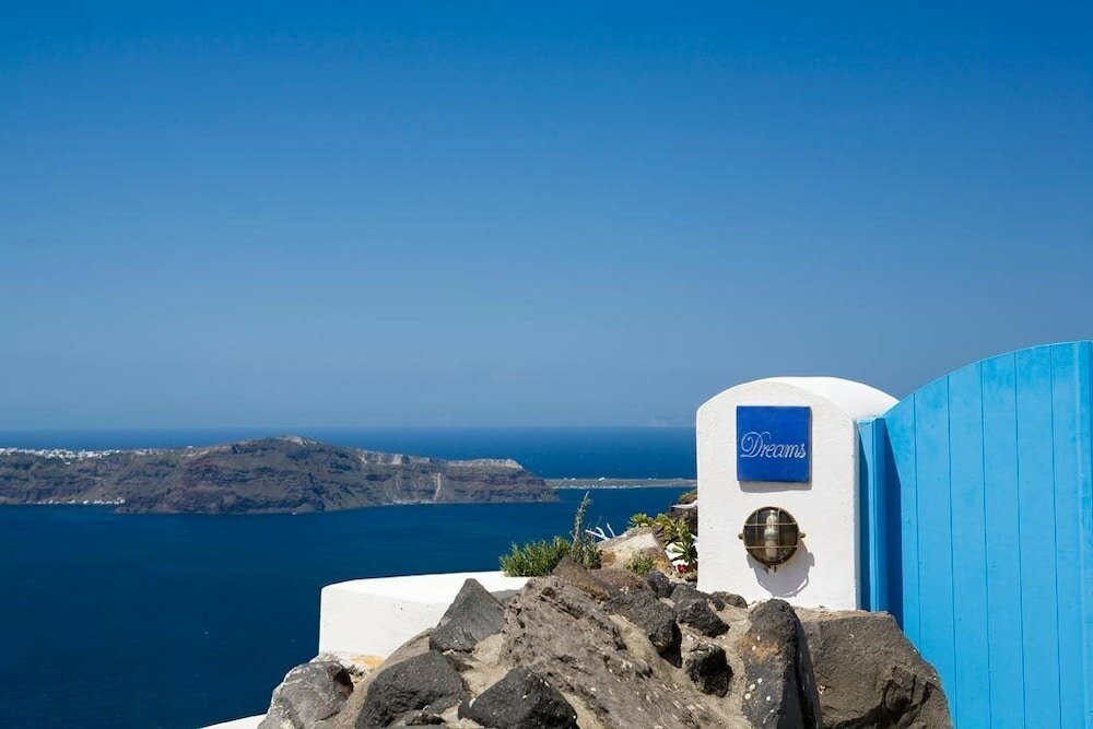 Фото Dreams Luxury Suites