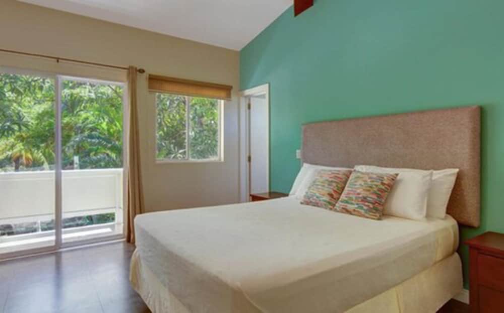 Фото Boca Olas Resort Villas