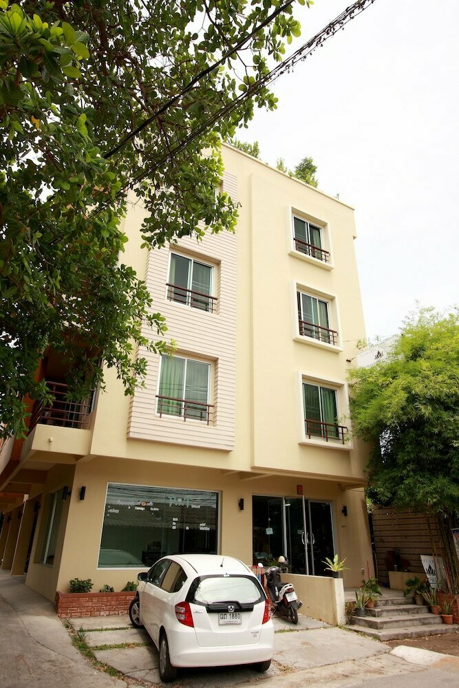 Hotel Phompassorn Apartment, Chalong, photo