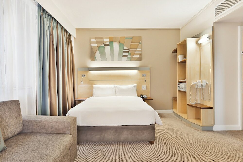 Фото Holiday Inn Express Cape Town City Centre