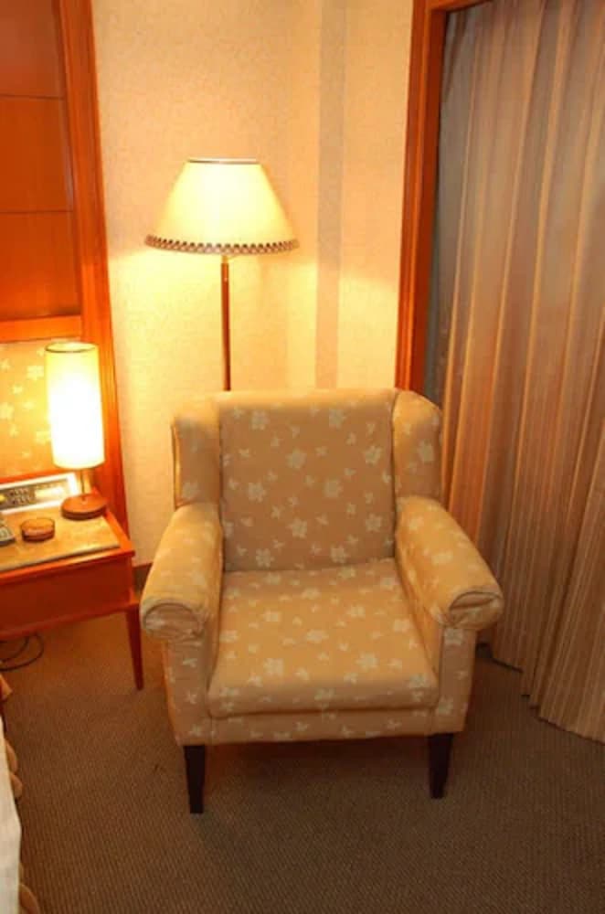 Фото Attic Hotel