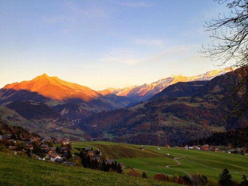 Гостиница Leysin Lodge в Лезене