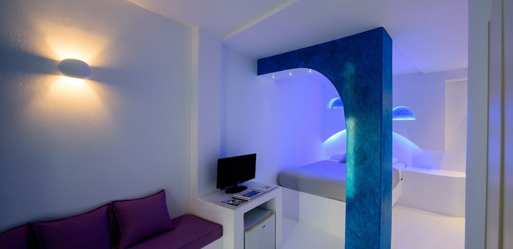 Фото Abyssanto Suites & SPA