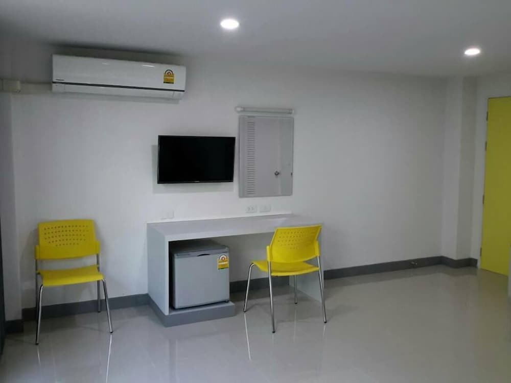 Фото Sakura Budget Hotel