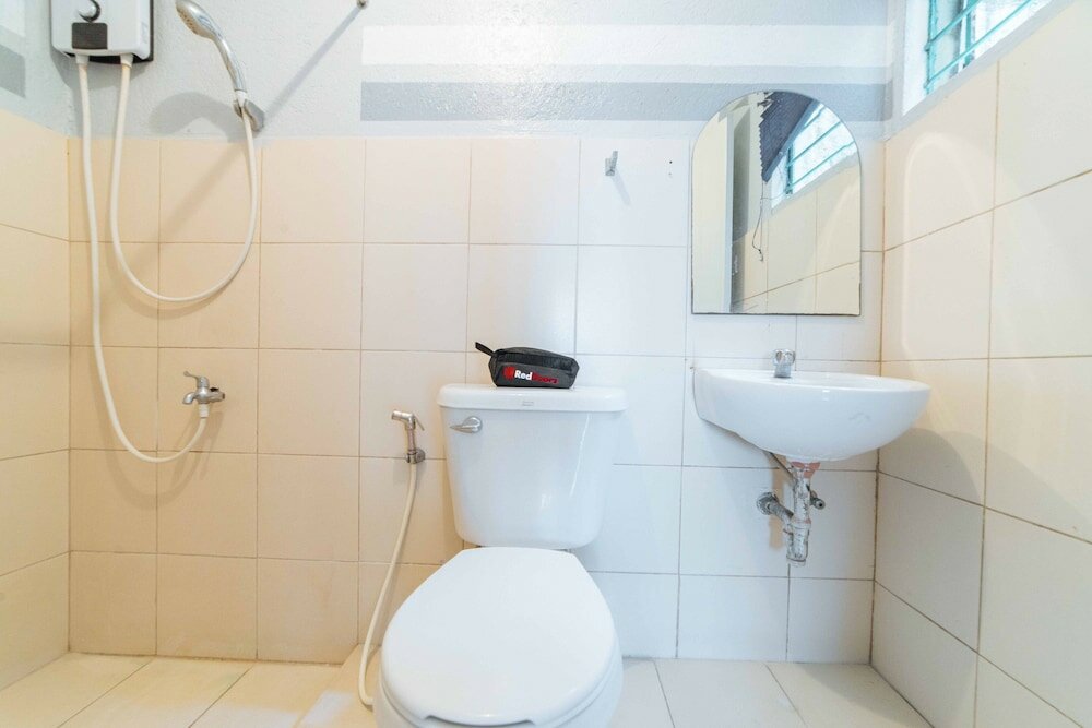 Фото RedDoorz @ City Market Tagaytay