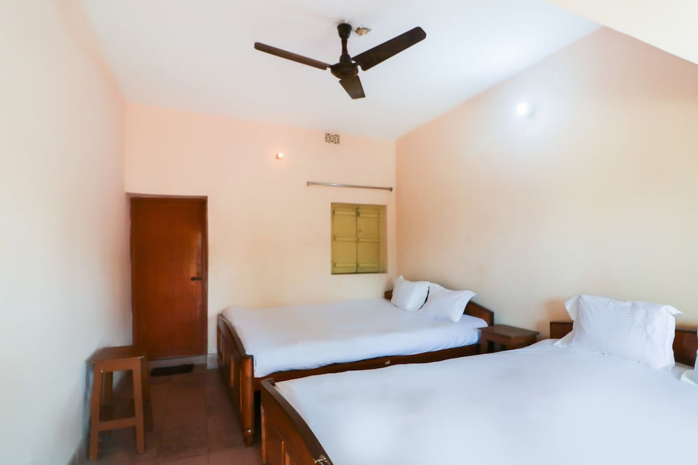 Фото Spot On 49047 Shree Chaitanya Math Bhakti Villas