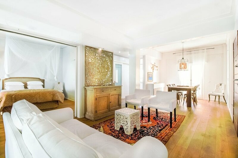 Гостиница Hidden Gem 2 Bedroom near City Center в Афинах