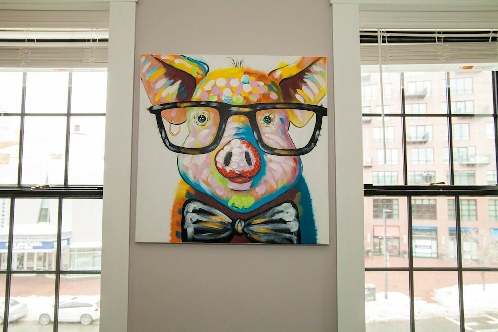 Фото Boston Back Bay Brand New Condo Sleeps 8