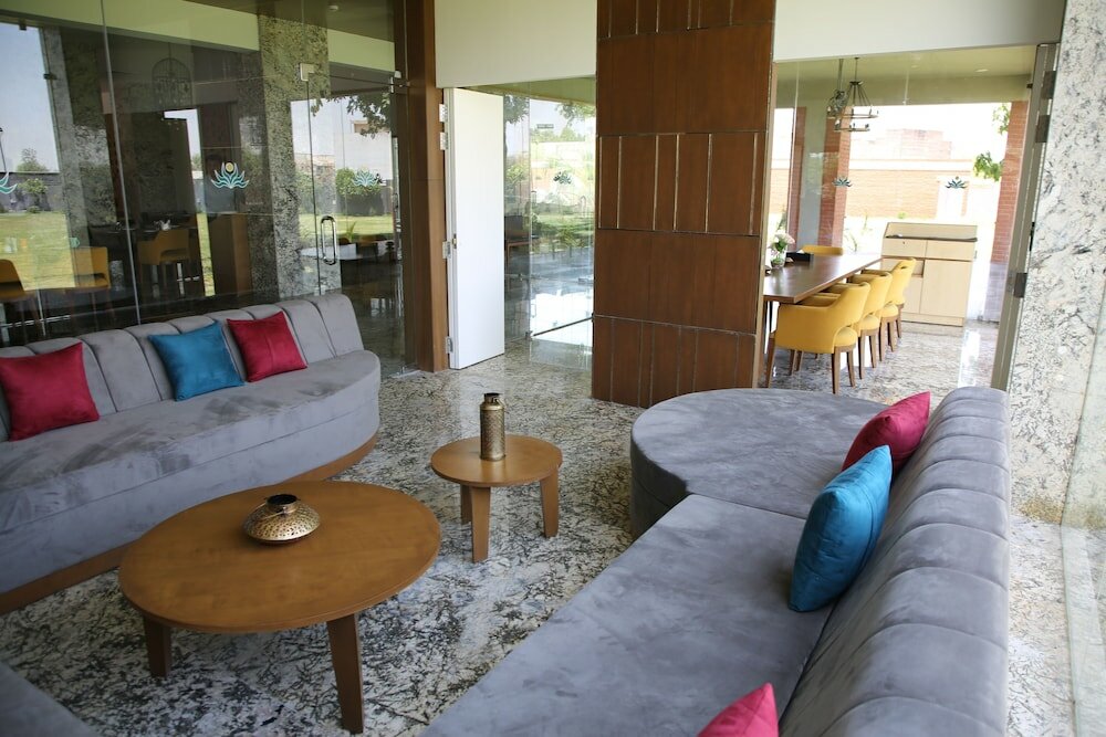 Фото Отель Hariyali Resort