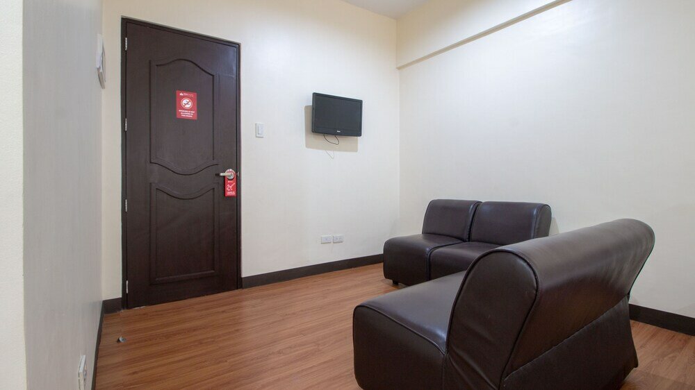 Фото RedDoorz near SM Manila