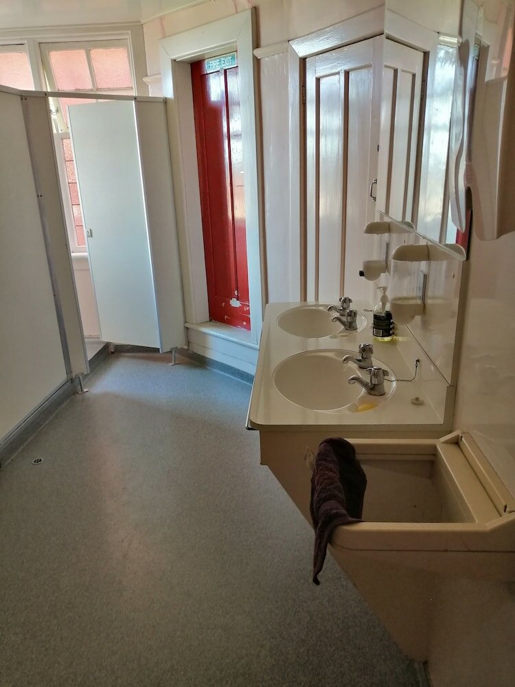 Фото Stafford Gables Hostel