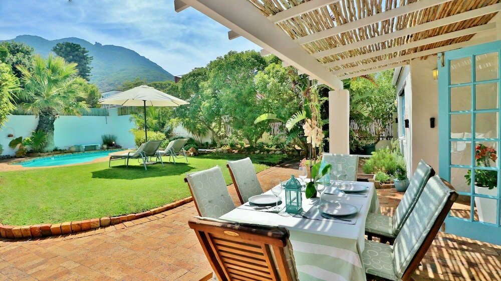 Фото Hout Bay Beach Cottage