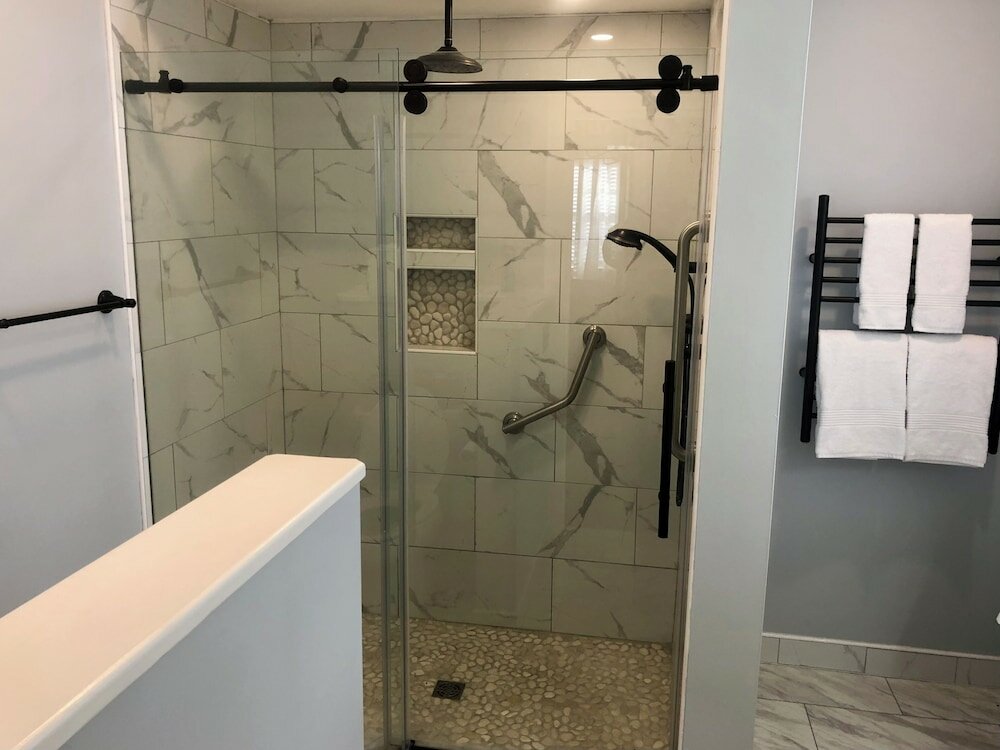 Фото Valcour Inn & Boathouse