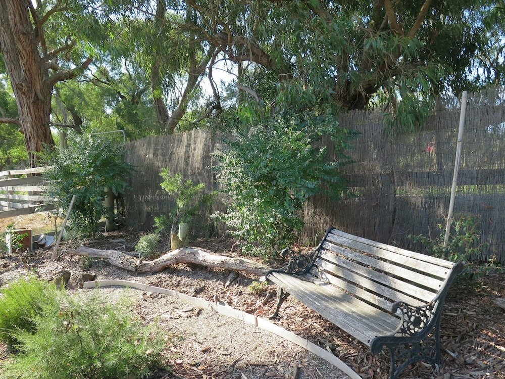 Фото Honeyeater Cottage