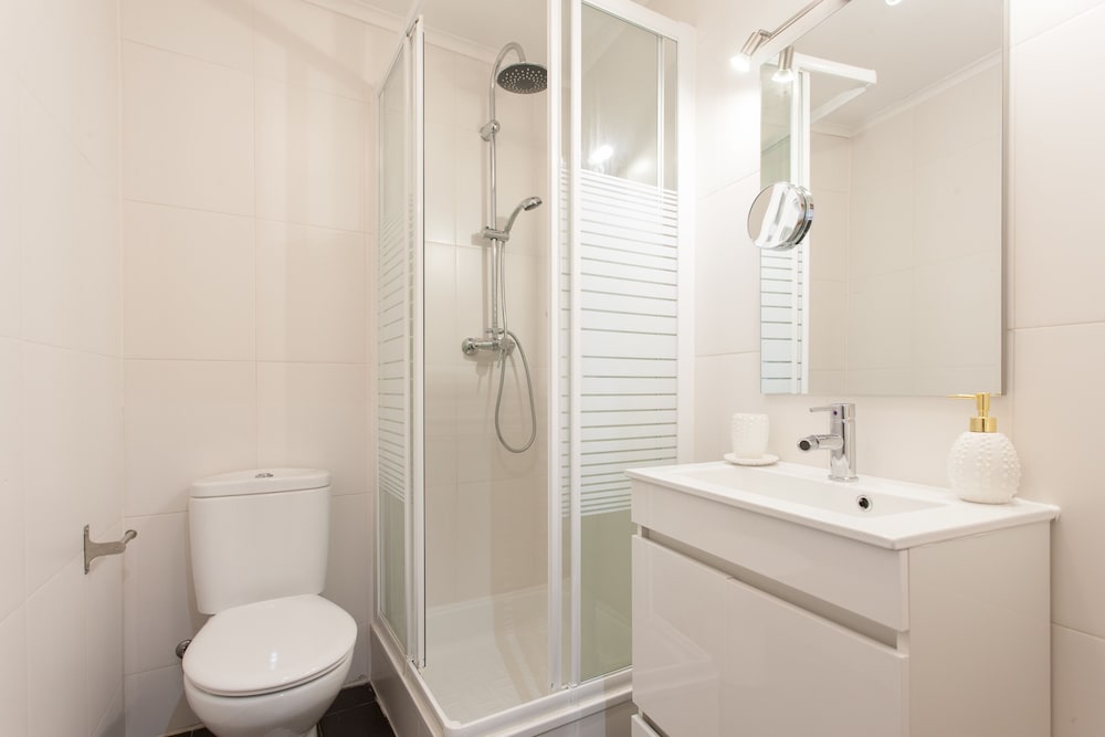 Фото Moniz Studio Apartment - by Lu Holidays