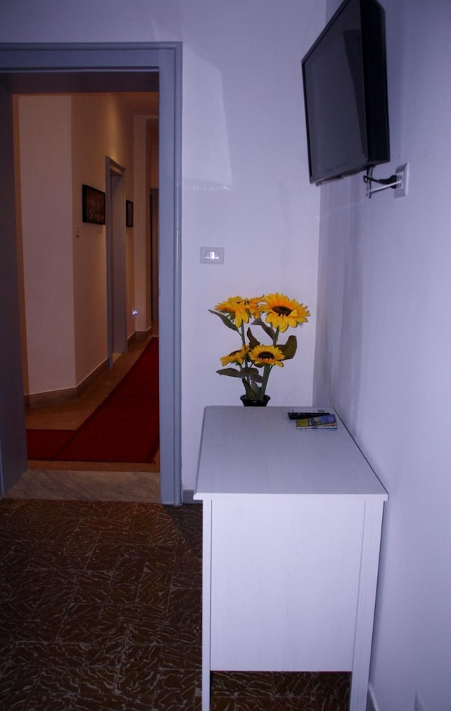 Фото Central House