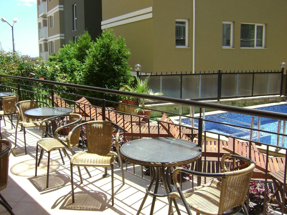 Фото Family Hotel Kandrovi