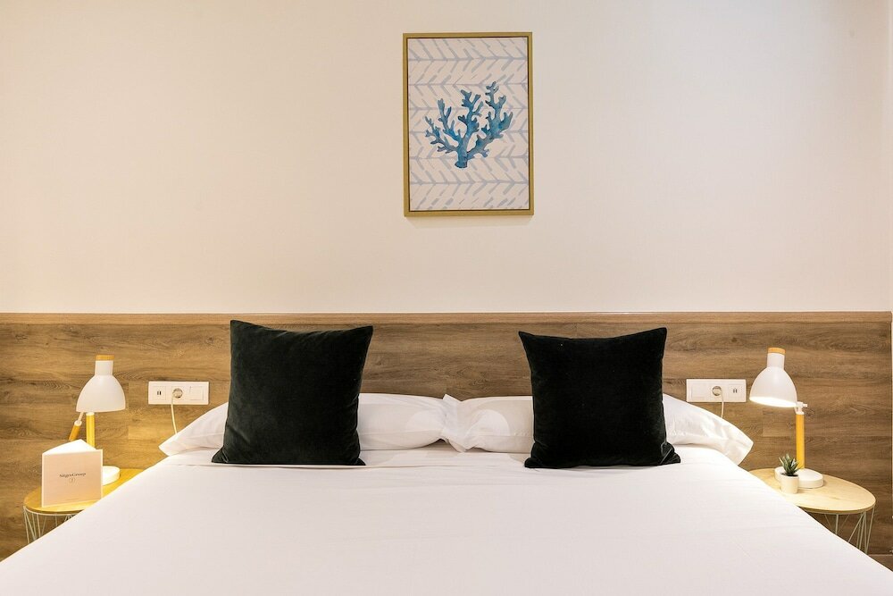 Фото Sitges Group Calm Beach