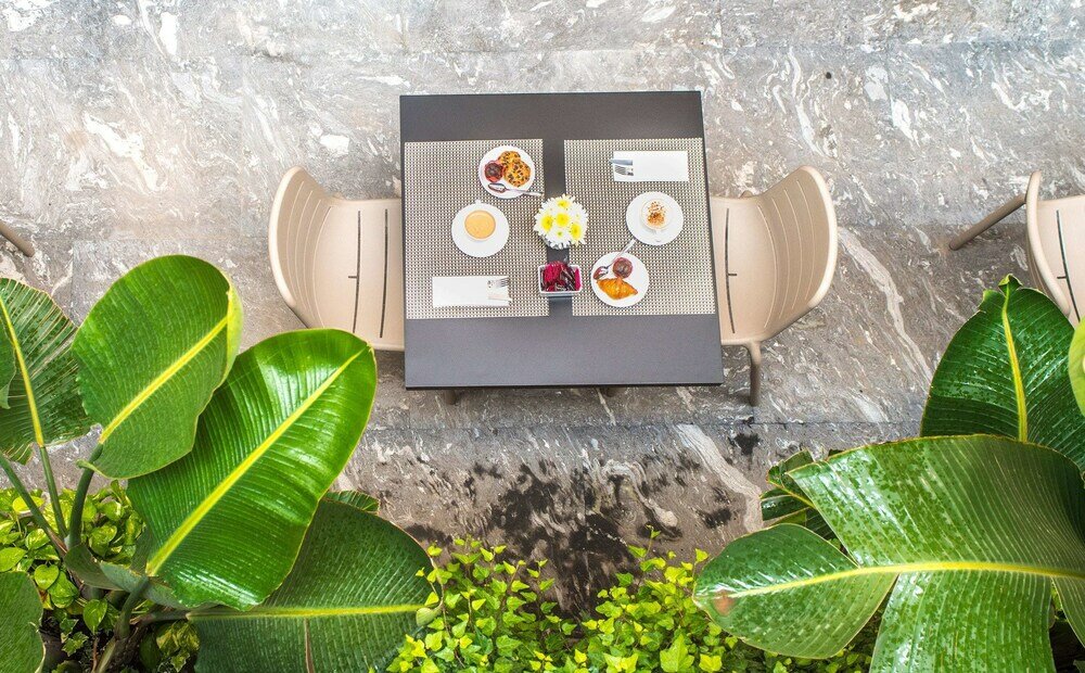 Фото Arya Stadium Hotel