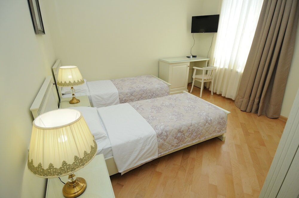 Фото Отель Crown