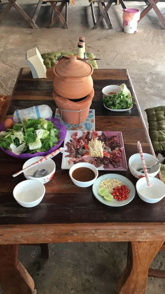 Фото Soutchai Pakse Backpacker Hostel