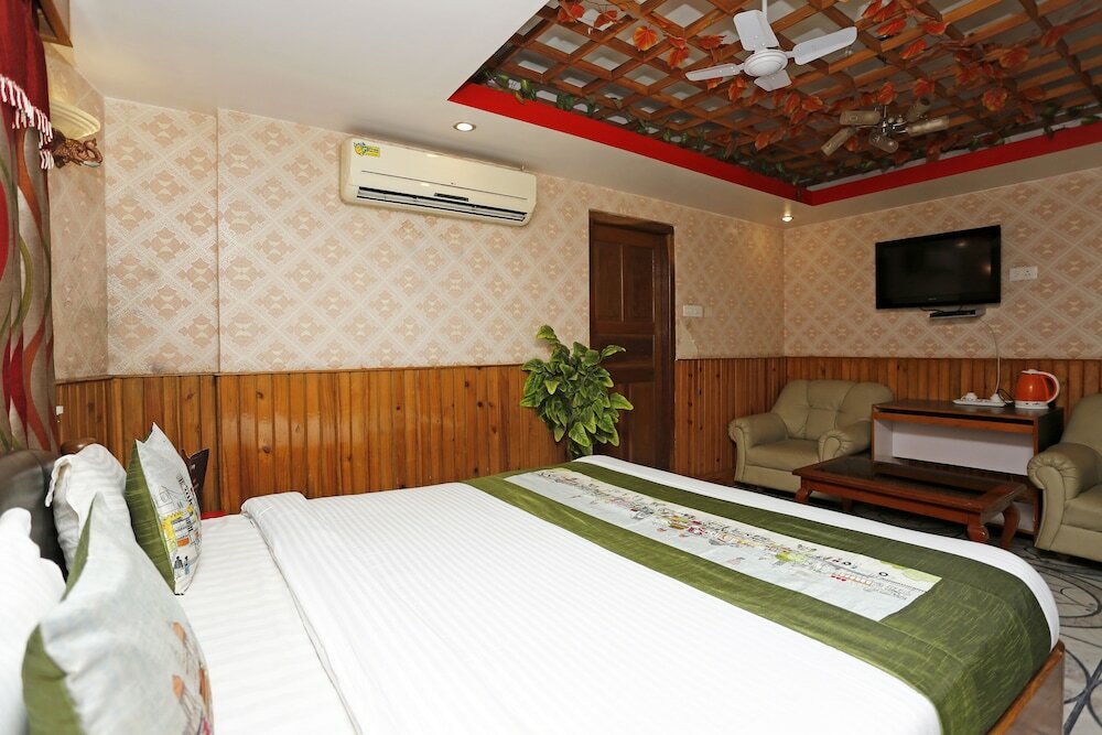 Фото Oyo 3616 Hotel Knight Inn Shillong